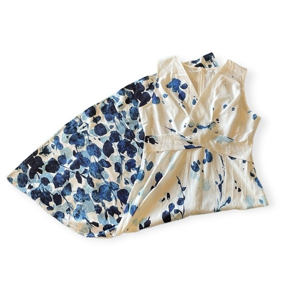 White &‎ Blue Floral Spring Lightweight Dress Large - Picture 1 of 16